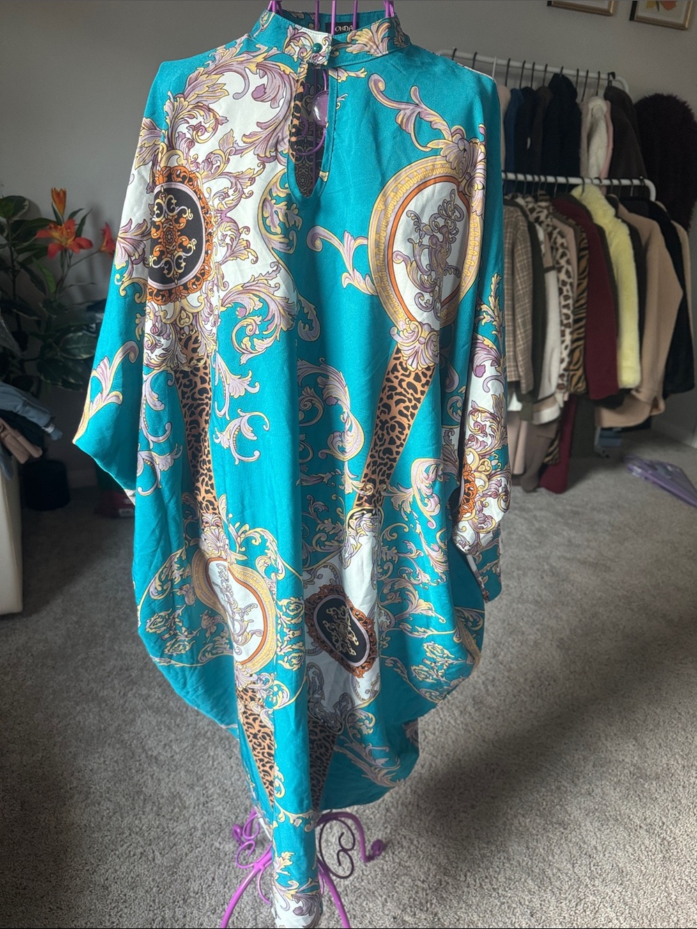 Vonda  Baroque Print Batwing Sleeve Tunic Dress
